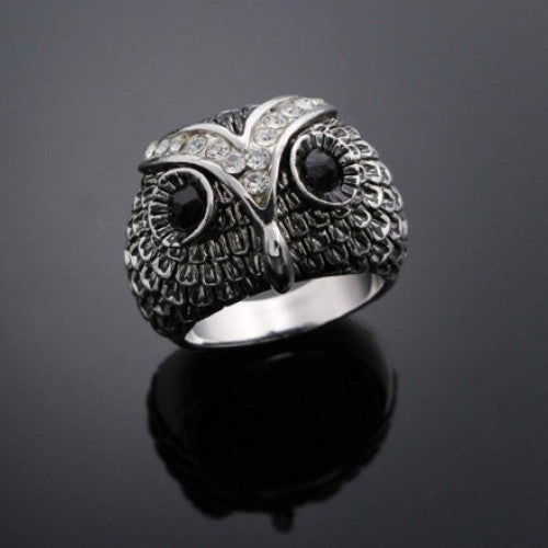 The Unique Design of the Owl Pattern Male Ring